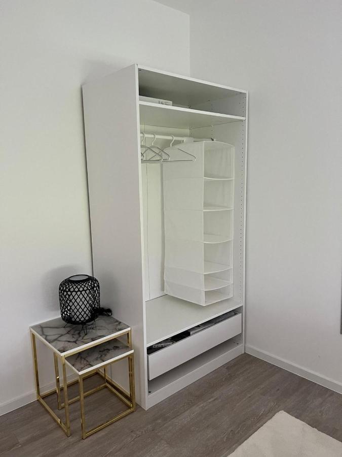 Luxurioeses Apartment Fuer 4 Personen, Neubau, Parkplatz Free Bochum Exterior foto
